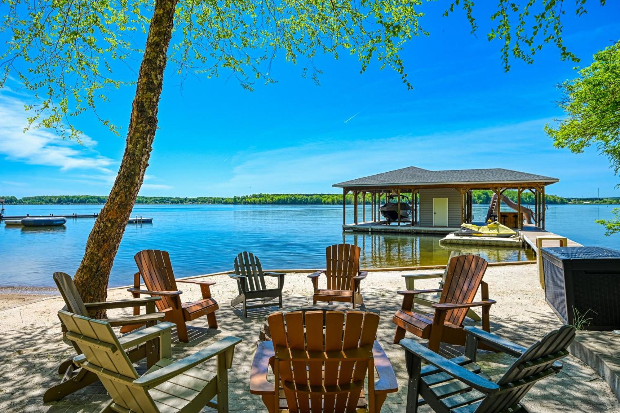 Silver Sands Glenora Exterior photo